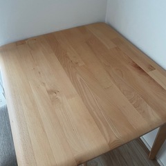 2人用ダイニングテーブル・チェア(2脚)の3点セットの画像