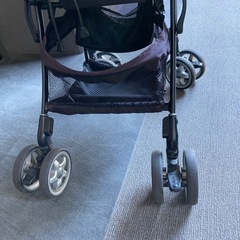 Apricaベビーカーの画像