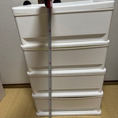 プラスチックチェストの画像