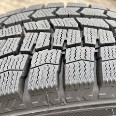 スタッドレスタイヤの画像