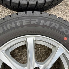 スタッドレスタイヤの画像