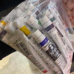 スカルプフォーム大量⭐︎アクリル絵の具⭐︎痛ジェル⭐︎粘土ジェル4000円の画像