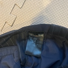 ユニクロパンツの画像