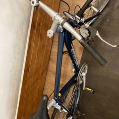 【PROGEAR前後タイヤ・チューブ新品！】アルミフレーム　7段変速　700×28c クロスバイク　ネイビーブルーの画像