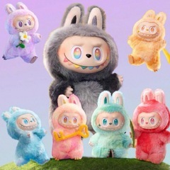 ②　ラブブ　お洋服付き　正規品の画像