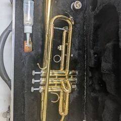 マックストーン　トランペット　（修理必要）の画像