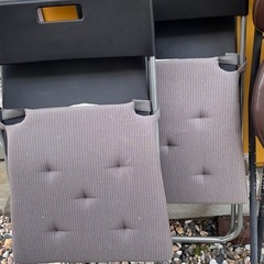 【IKEA】軽量 折り畳み イス  2脚セットの画像