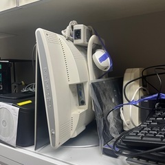 モニター　PC まとめて　HDMIケーブルの画像