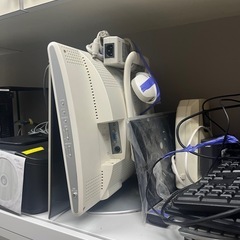 モニター　PC まとめて　HDMIケーブルの画像