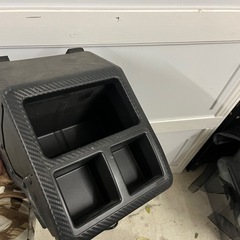 ハイエース　ドリンクホルダーゴミ箱入れの画像