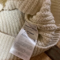 白ニットの画像