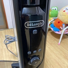 美品　デロンギオイルヒーター　MDHU09-BK 説明書付　遠赤外線板付の画像