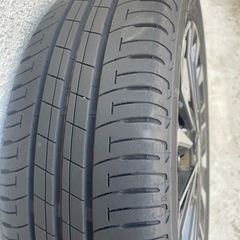 ダイハツ タント  純正１５インチアルミホイール タイヤ付き４セット の画像