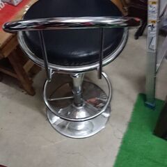 カウンターチェアステン背クッション付きの画像