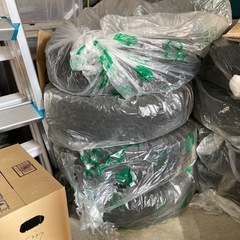 【お譲り先決定】横浜ゴム　スタッドレスタイヤ4本の画像