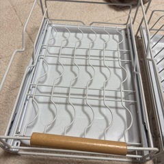 食器収納の画像