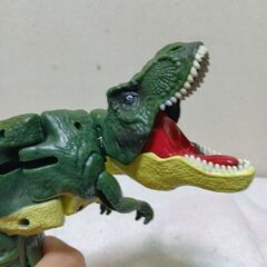 恐竜　ティラノサウルスぬいぐるみ＆動く恐竜おもちゃの画像