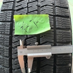 ブリジストン225/40r18スタッドレスタイヤの画像