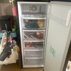 MITSUBISHI 冷凍庫の画像