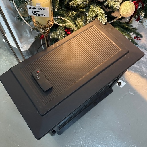 暖炉型ファンヒーター　ブラック
