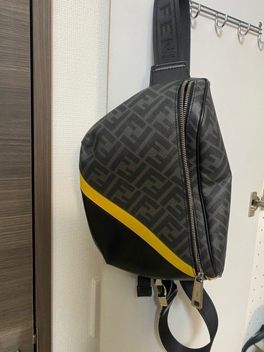 FENDIショルダーバック　coachリュックサック