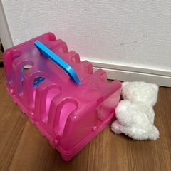 【おもちゃまとめ売り】ねこ　ネコ　ぬいぐるみ　小屋付きの画像