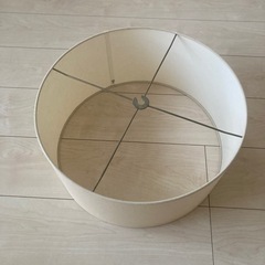 キナリ色　円形ランプシェードの画像