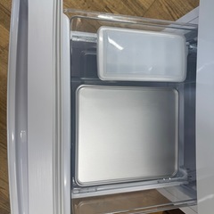 ジモティー特別価格🉐Hisense製★２ドア冷蔵庫★20年製★6ヶ月間保証付きの画像