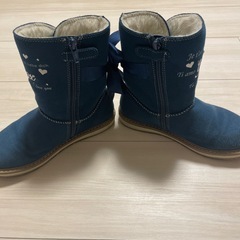 キッズ&ガール　スエードブーツの画像