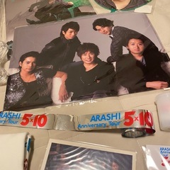 新品未開封パンフレット・Tシャツなどの画像