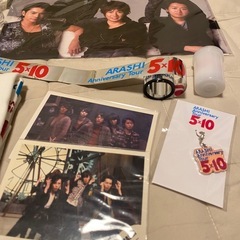 新品未開封パンフレット・Tシャツなどの画像