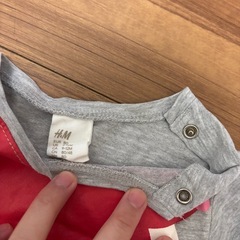 クリスマス　80 H&M キッズ　子供服　Tシャツ　の画像