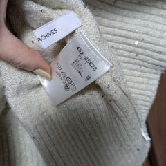 【Doux archives】ドゥアルシーヴ※未使用品※Ｖネック スパンコールニット アイボリーの画像