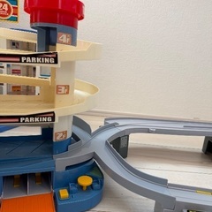 トミカ　駐車場・高速道路セットの画像
