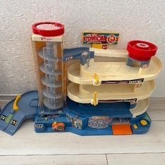 トミカ　駐車場・高速道路セットの画像