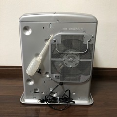 ダイニチ  石油ファンヒーター 2016年製  灯油缶セットの画像