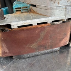 makita マキタ 100V 電気ベルトサンダ　ベルトサイズ76mm×533mm 9900B 大工　工具　電動　の画像