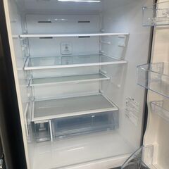 リサイクルショップどりーむ天保山店　No5079　2025年製！　美品❕　 3ドア冷蔵庫　ヤマダオリジナル　「REFAGE」３５８L　自動製氷機能付き♪　ブラックカラーのオシャレな冷蔵庫🎵の画像