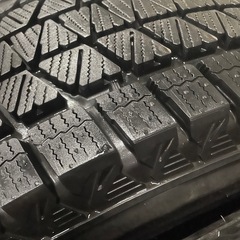 BS BRIDGESTONE BLIZZAK DM-V3 265/70R17 17インチ スタッドレス 4本 2020年製 バリ溝 の画像