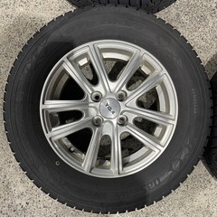 185/70R14 スタッドレスホイールセット TOYO 22年製バリ溝の画像