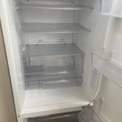 リサイクルショップどりーむ天保山店　No4130 大きめ2ドア冷蔵庫　２７５L　AQUA　2016年製　動作確認OK🎵の画像