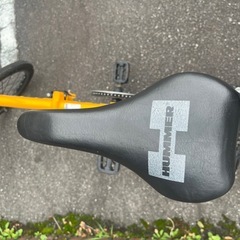 ハマーの折りたたみ自転車の画像