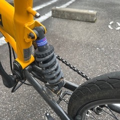 ハマーの折りたたみ自転車の画像