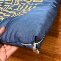 座布団　和柄　赤色　4枚まとめの画像