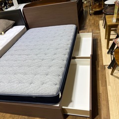 セミダブルベッド　ニトリの画像