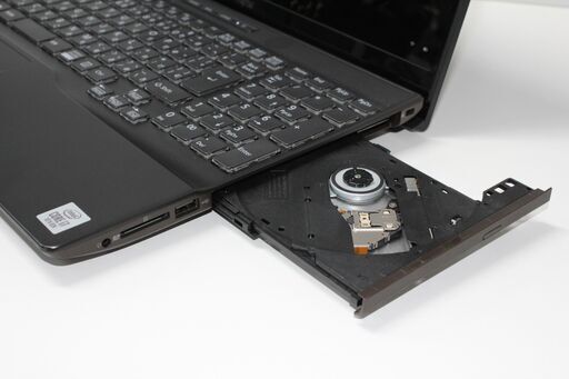 【中古ノートPC】富士通〈LIFEBOOK AHシリーズ〉Intel Core i7/SSD512GB/メモリ8GB ⑤