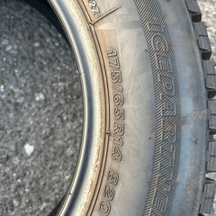 175/65R14 BS スタッドレスタイヤ バリ山 2本セット 2023年製の画像