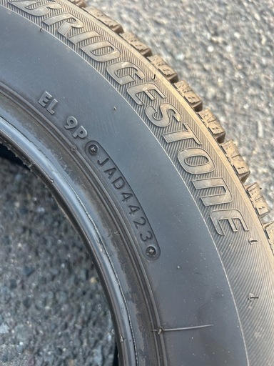 175/65R14 BS スタッドレスタイヤ バリ山 2本セット 2023年製 175/65R14 BS スタッドレスタイヤ バリ山 2本セット 2023年製 冬タイヤ