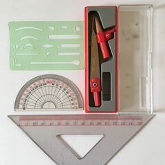【おまけ 14】製図用品etc　コンパス / 分度器 / 定規 / 方眼紙 / OHPフィルム　0円の画像