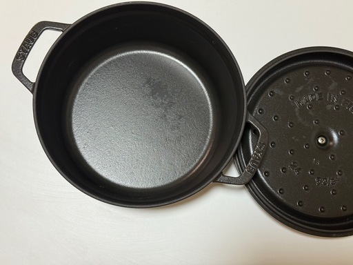 【美品】Staub ストウブ ピコ ココット 24cm